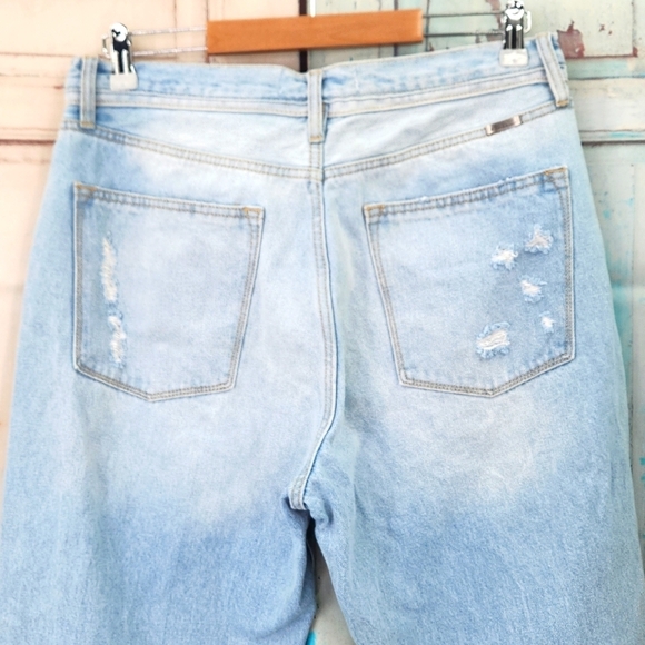 Kancan Paula 90s Straight Fit Leg Jeans - Picture 7 of 10